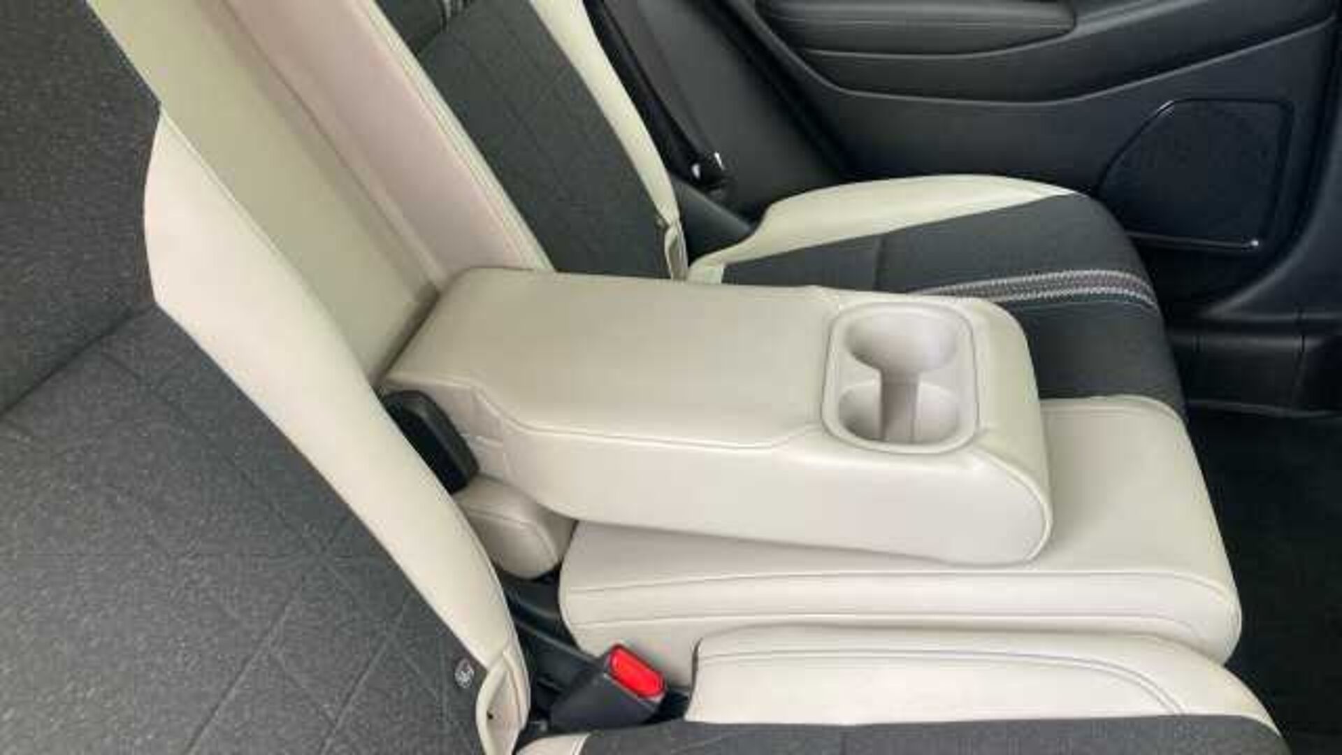 Honda HR-V 1.5 eHEV Advance Style 5dr CVT Hybrid Hatchback 