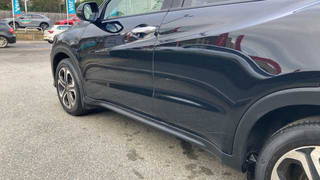 Honda HR-V 1.5 i-VTEC SE Navi 5dr Petrol Hatchback 