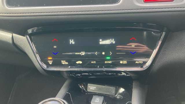 Honda HR-V 1.5 i-VTEC SE Navi 5dr Petrol Hatchback 