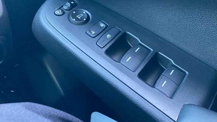 Honda HR-V 1.5 eHEV Elegance 5dr CVT Hybrid Hatchback 