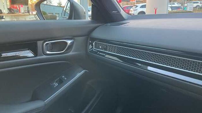Honda Civic 2.0 eHEV Advance 5dr CVT Hybrid Hatchback 